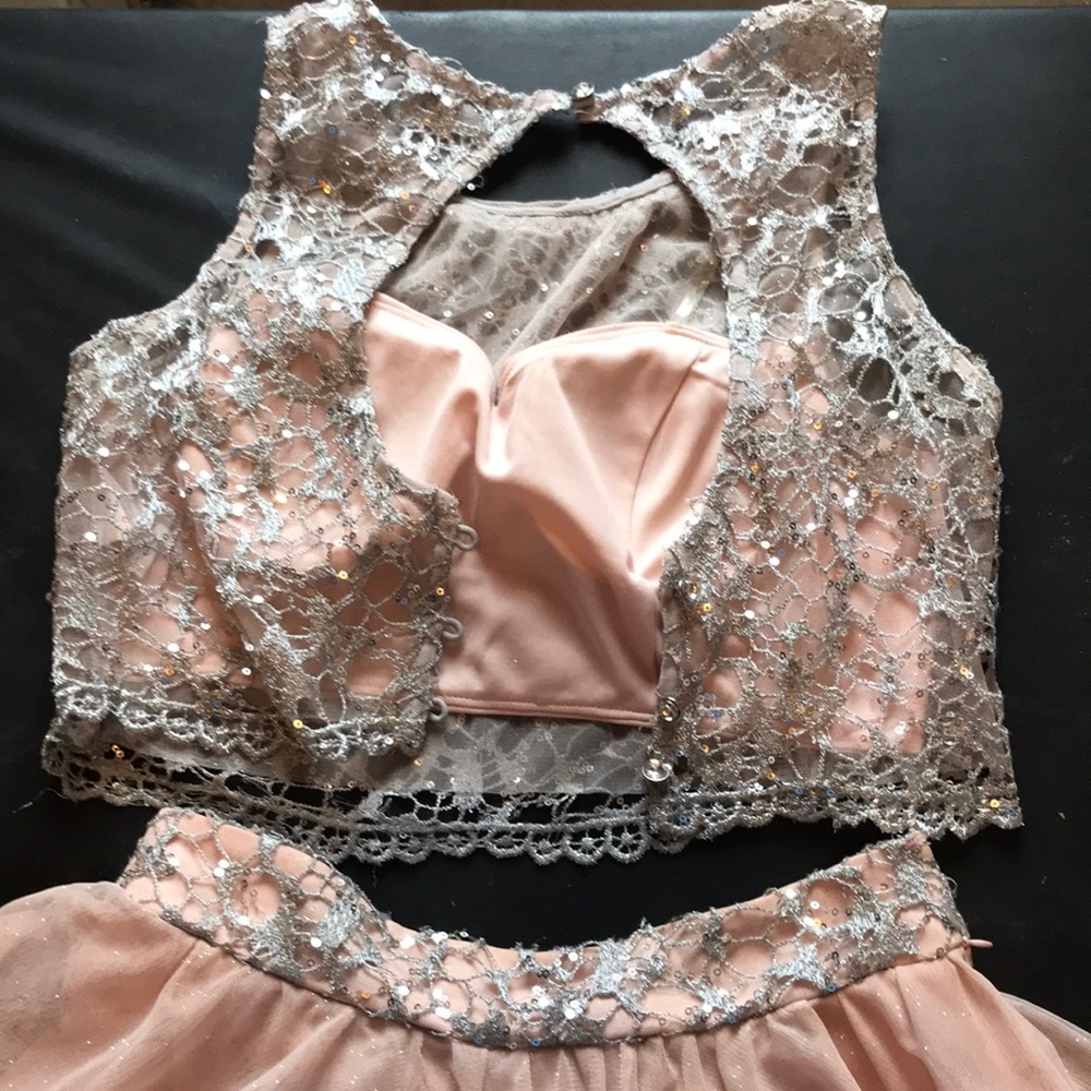 Pink and silver semi dress - Picture 4 of 4